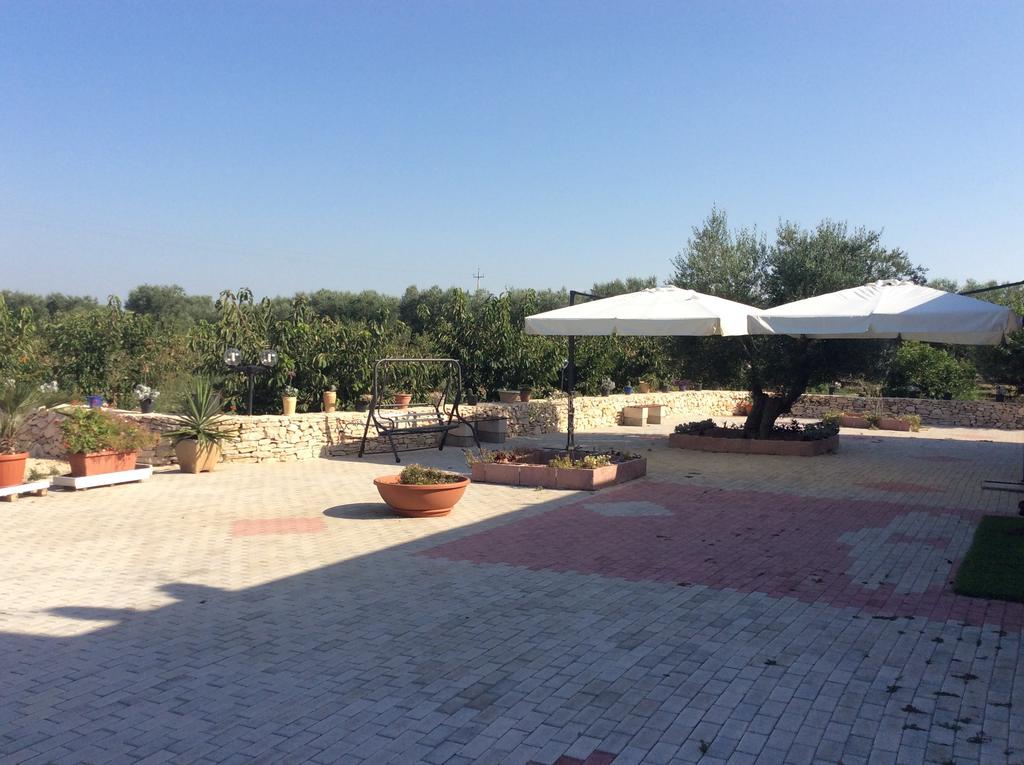 Agriturismo La Ferrovia Molfetta Bagian luar foto
